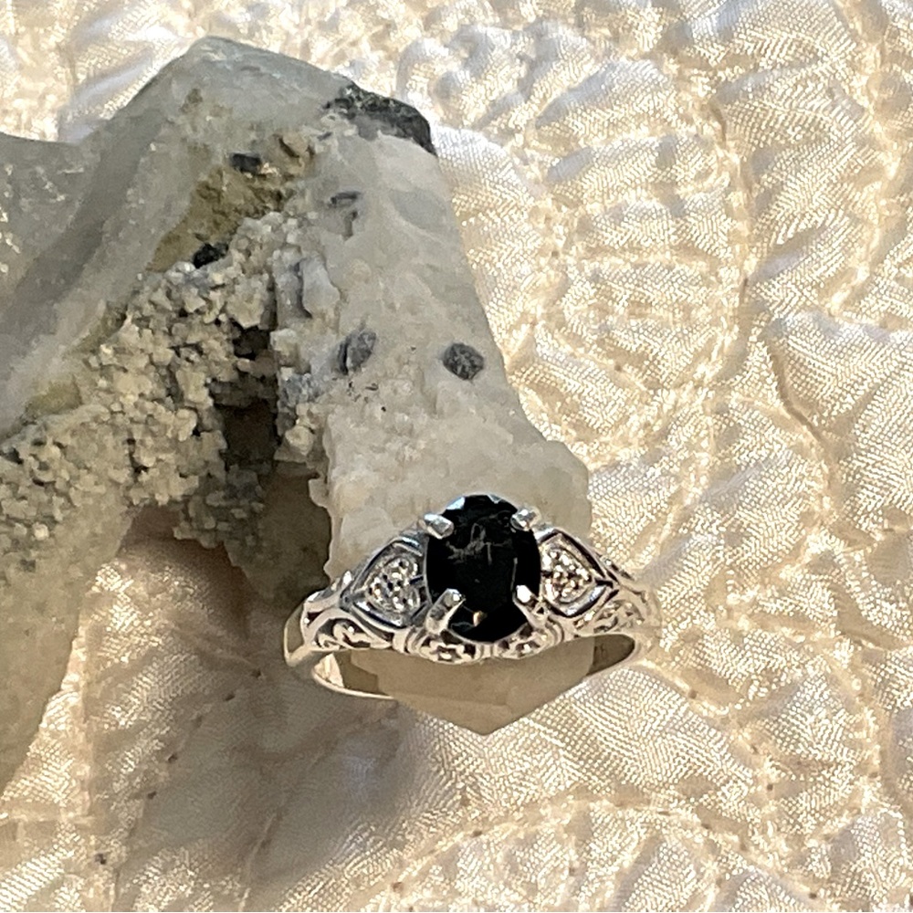 Sapphire ring